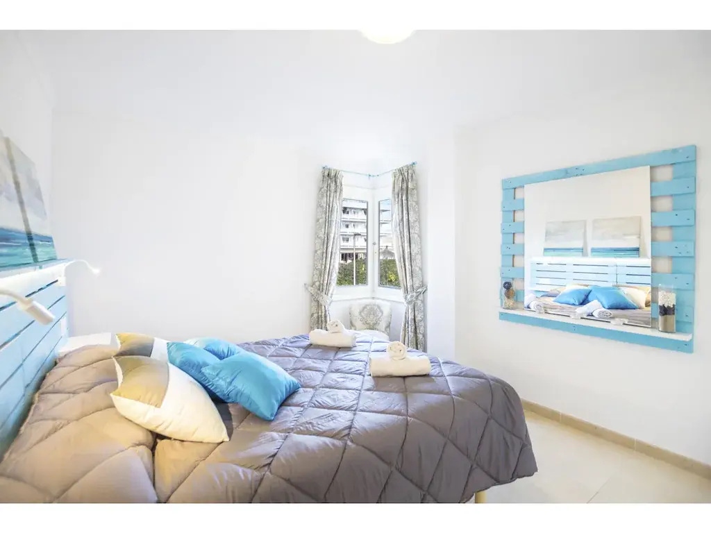 Nice renovated apartment 100 meters from the beach with Air Conditioning
