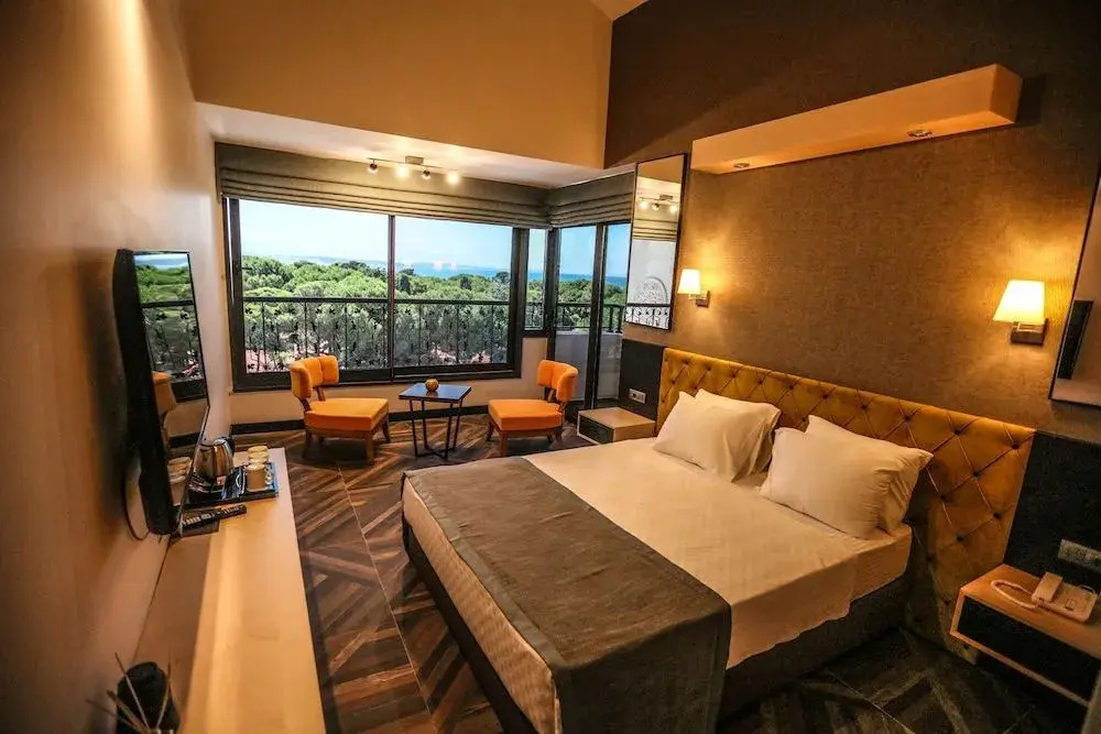 Enki Royal Cesme Hotel