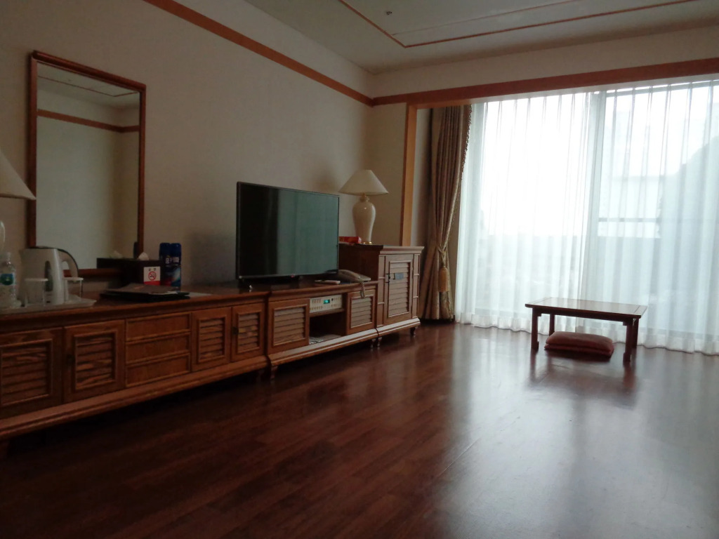 JH Hotel Legend