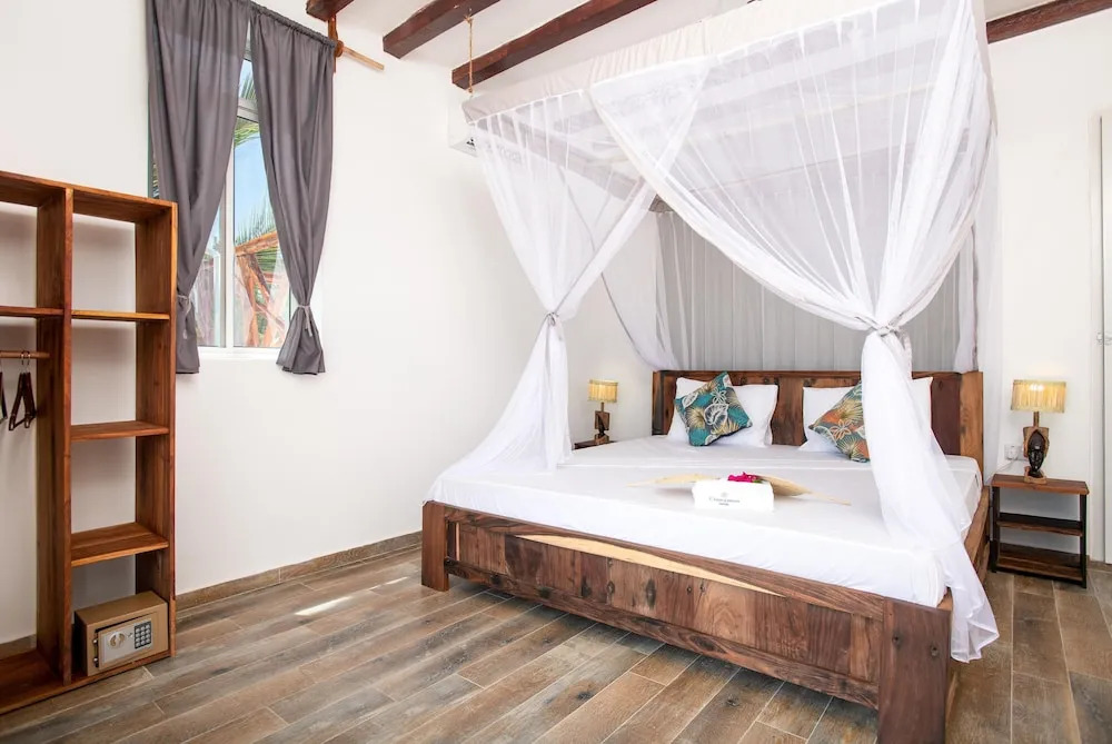 Cinnamon Hotel