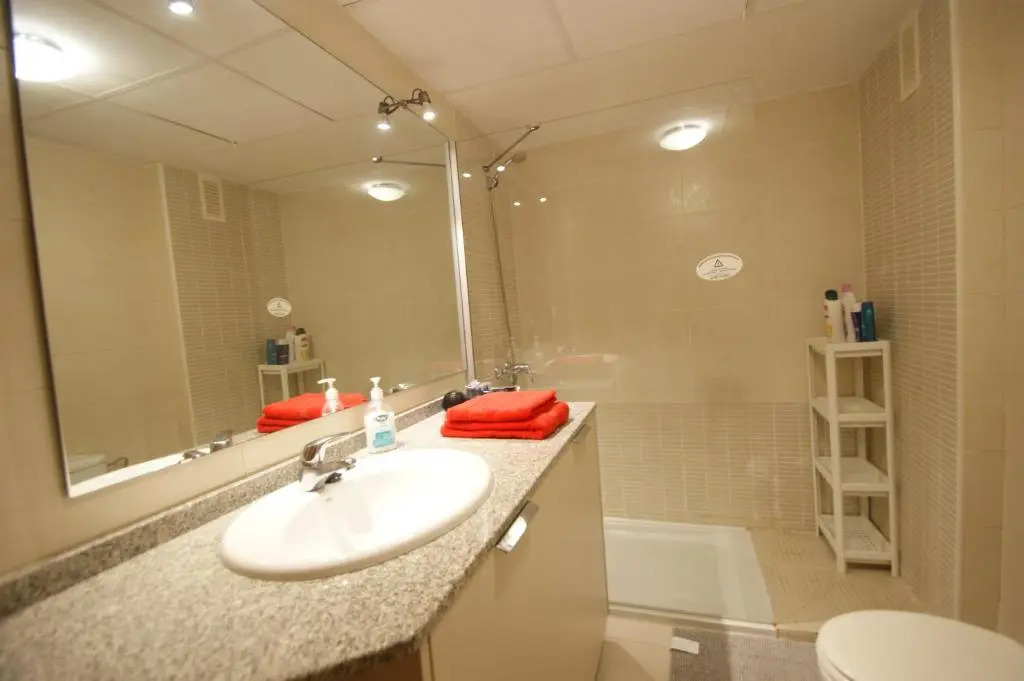 Apartamento en Vera a 300 m de la playa, con patio y salida directa a calle