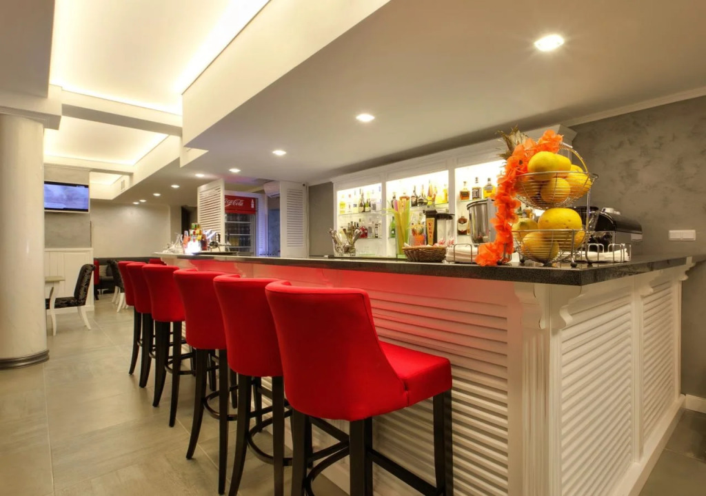 Курортный отель White Rock Castle Suite SPA