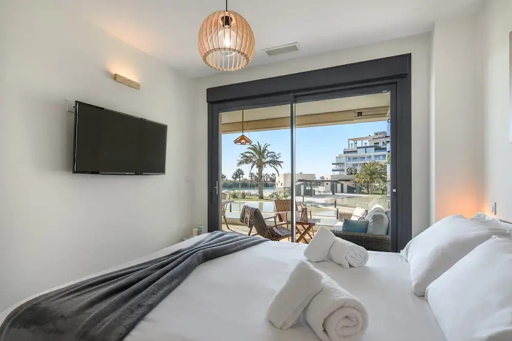 Seafront Apartment in Isla Canela