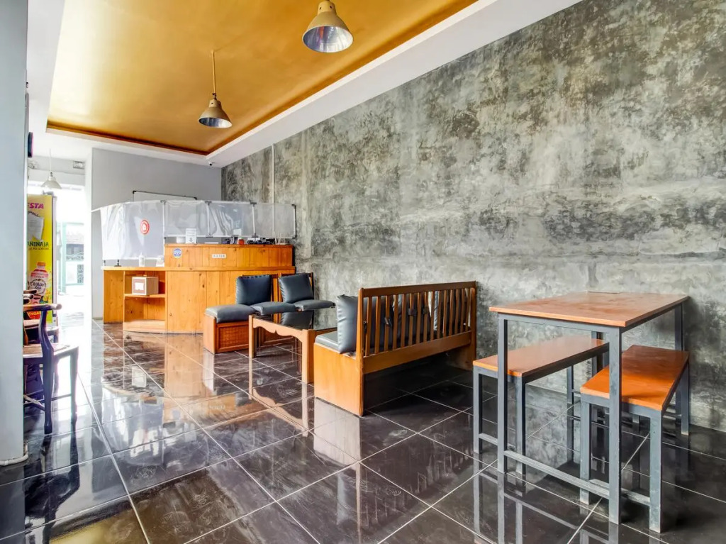 OYO 3750 Elder Guest House