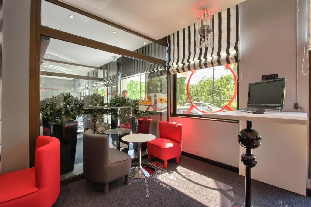 Hotel Inn Design Paris Place ditalie