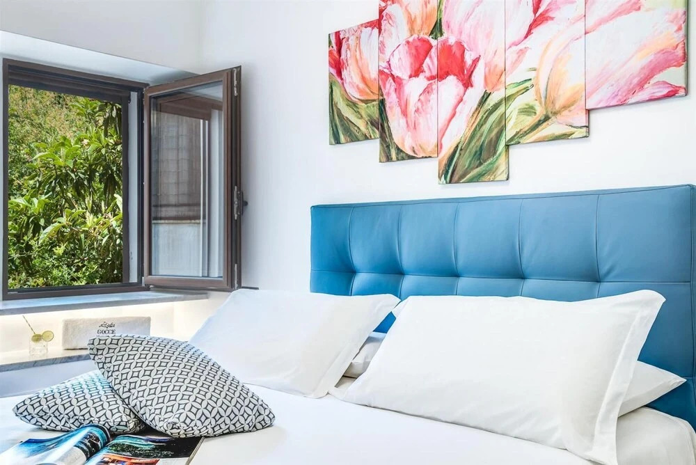 Sorrento Elegance Suite