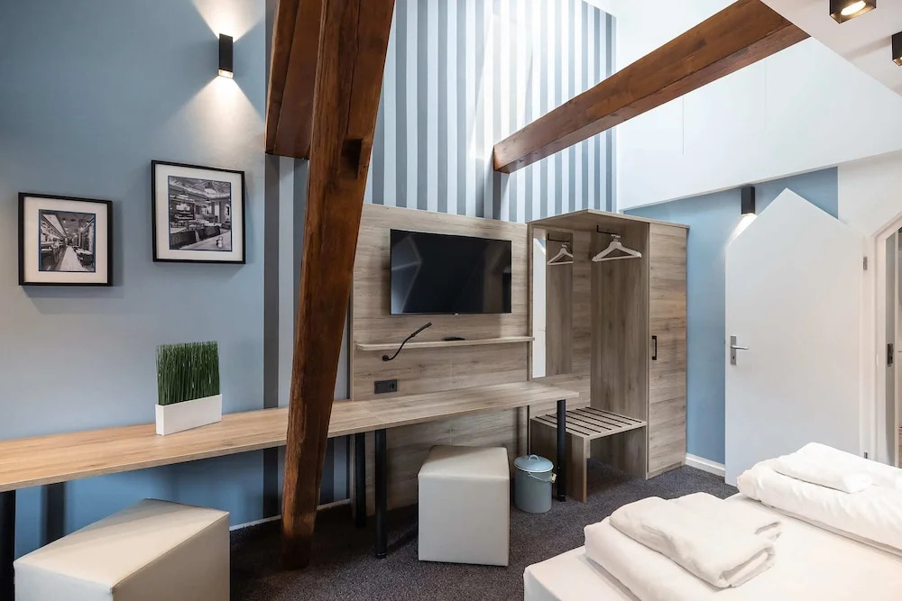 Oldtown Studios by dasPaul