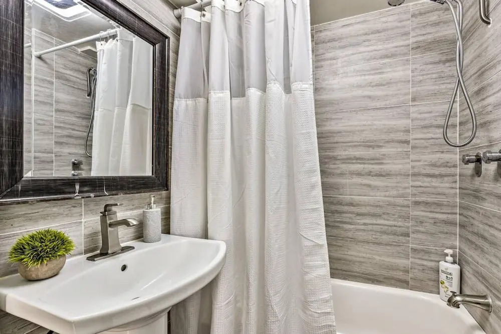 Inviting Waikiki Grand Hotel Room-1 Block to Beach