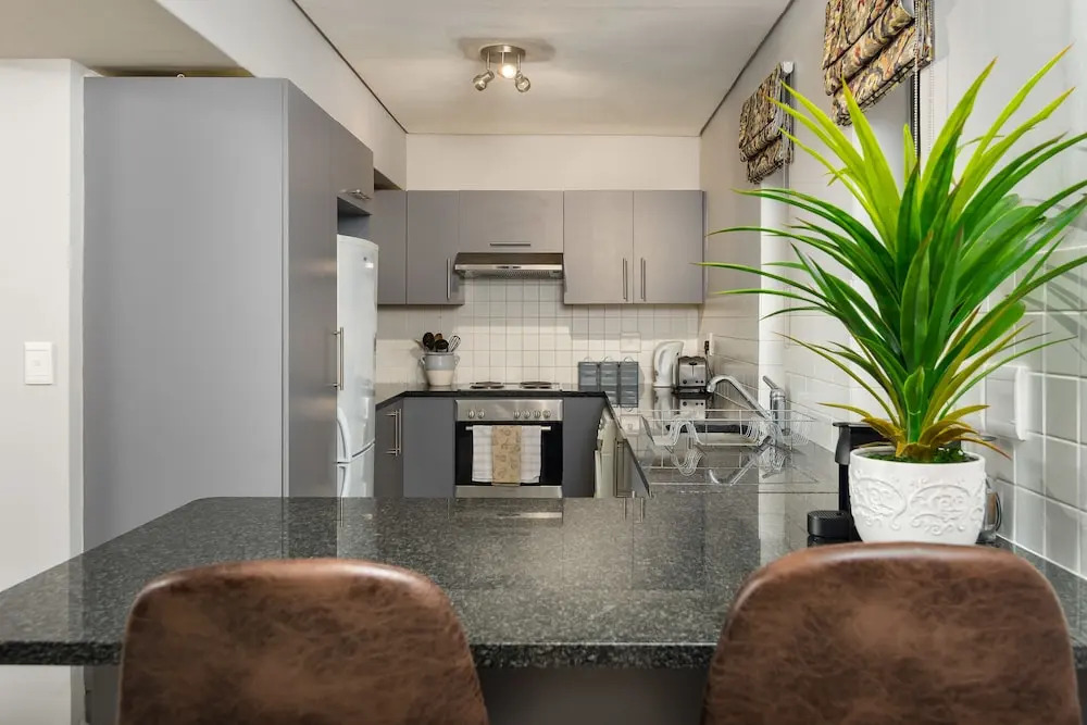 Fountain Suites 1001
