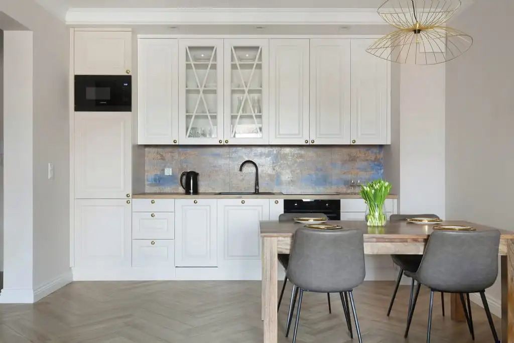 Elite Apartments The View| luxury & free parking included & balcony with a beautiful view of the city| CENTER