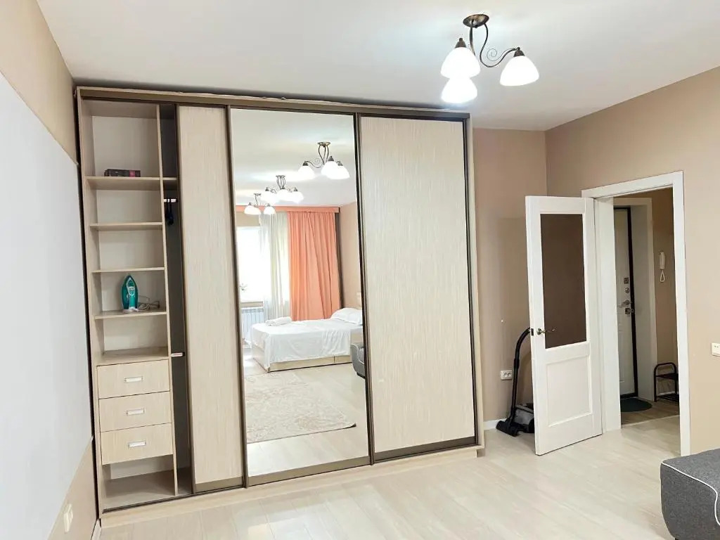 Tole bi Tay apartment 1 room near MEGA Alma Ata