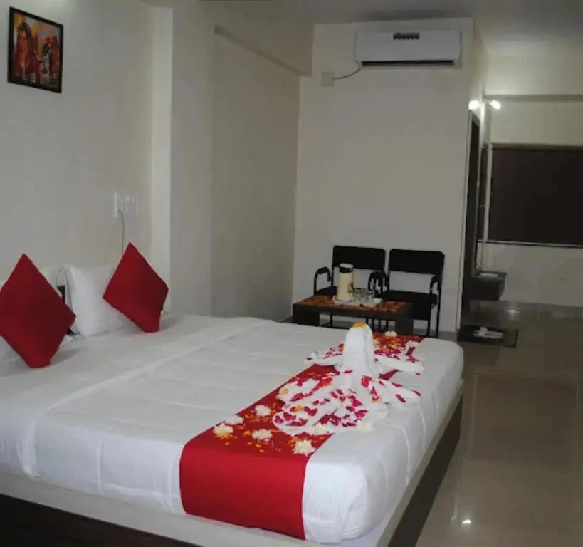 Hotel Bhavya