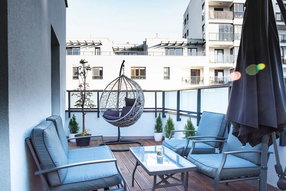 Mokotów Premium Apartment with Terrace