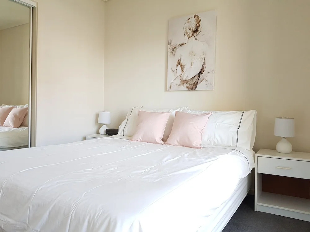 ReadySet Apartments at Sentinel
