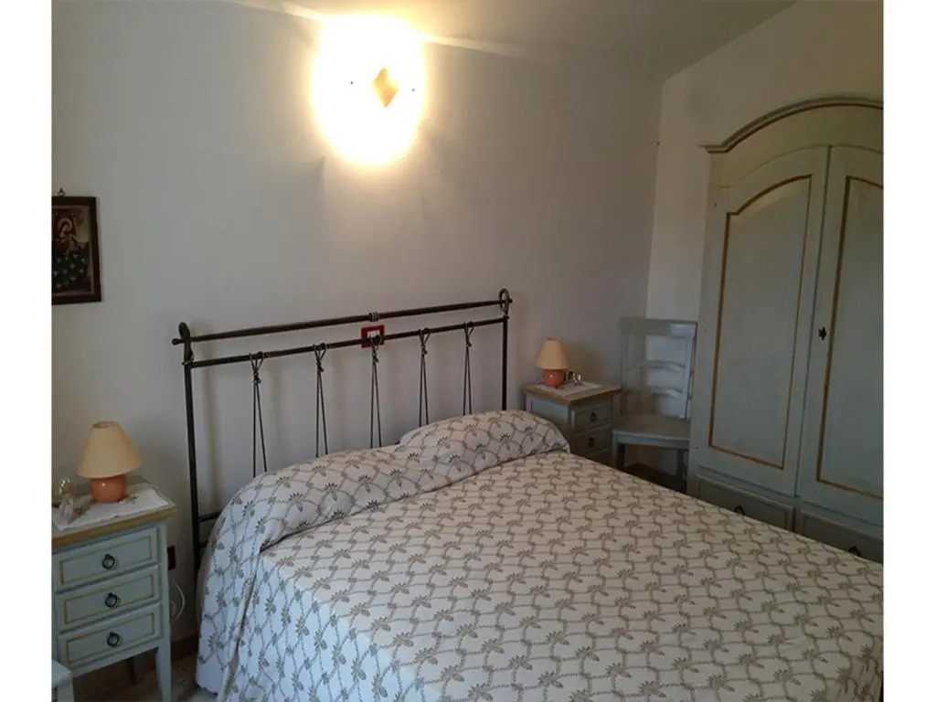 CASA CON VERANDA SUL MARE e A 4 MINUTI A PIEDI DALLA SPIAGGIA