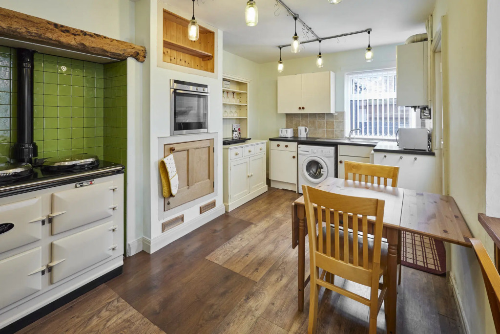 Host Stay Cromwell House