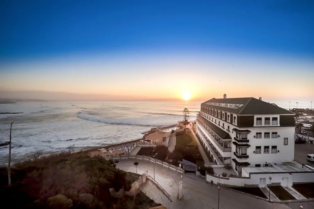 Akisol Ericeira Sun