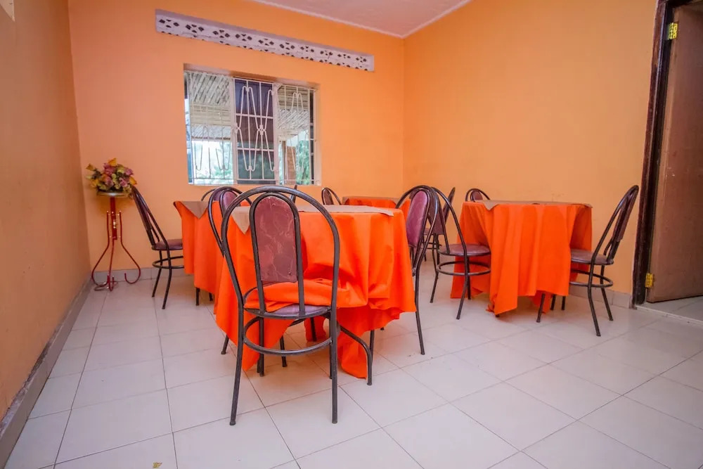 Muhabura Motel