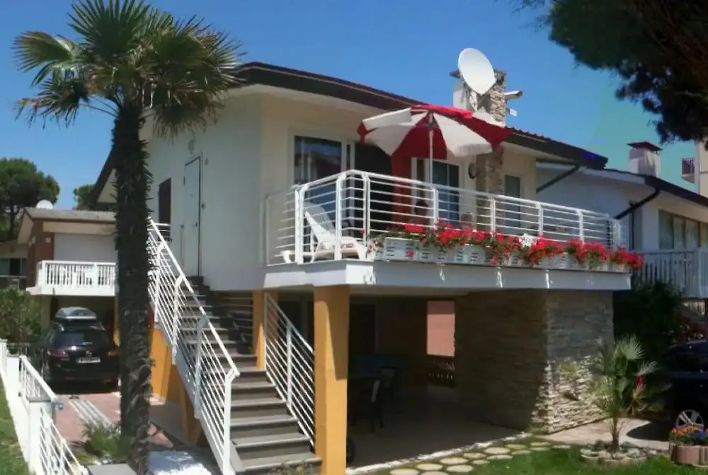 Palma B in Bibione With 1 Bedrooms and 1 Bathrooms