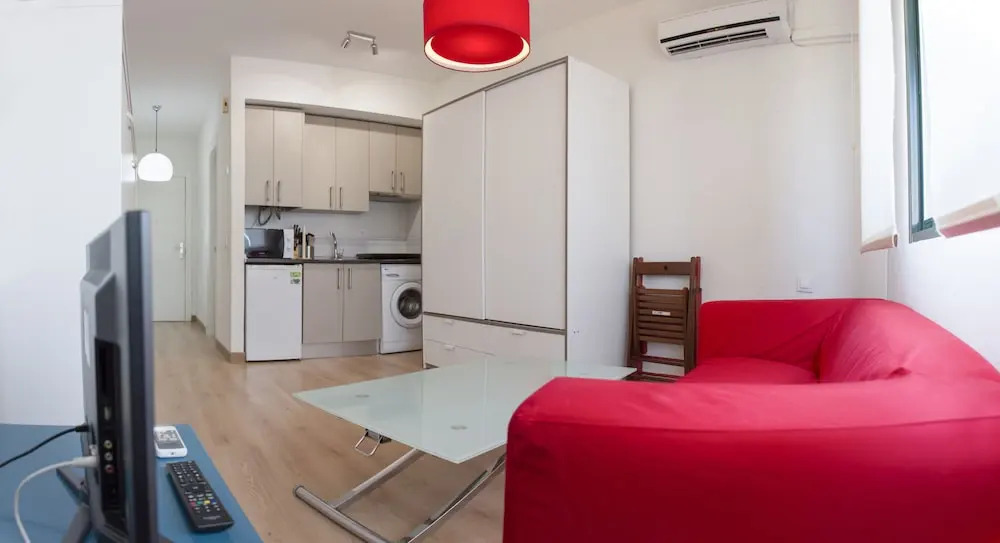 Acogedor estudio parking frente FIBES