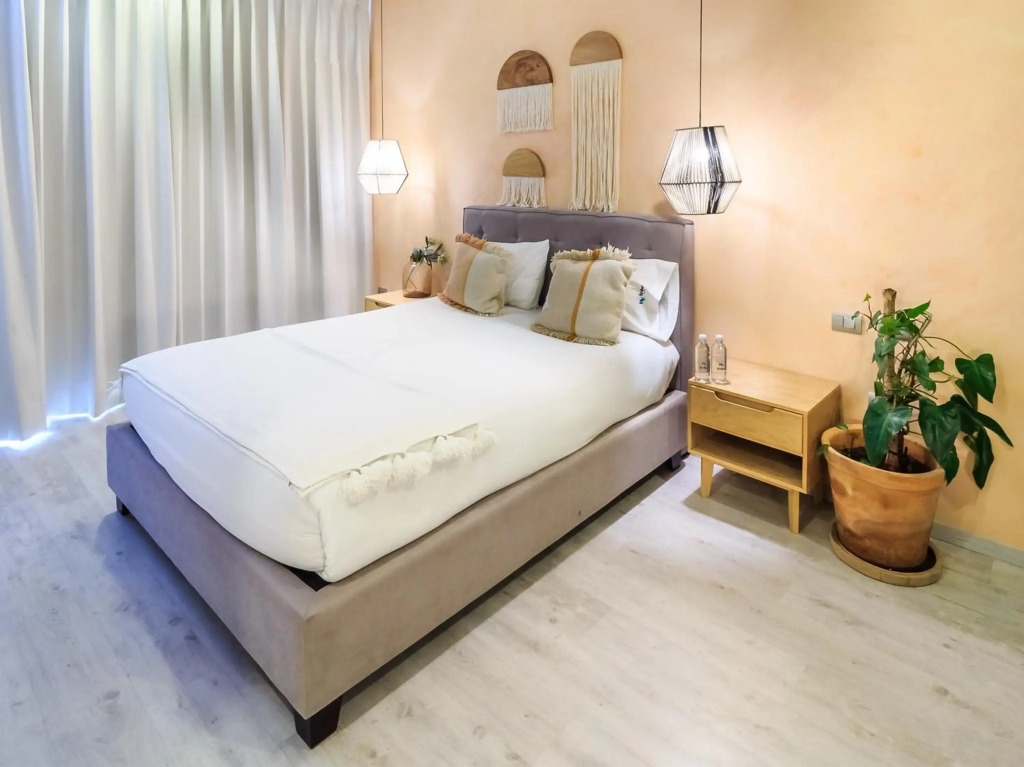 Apartments with Incredible View, Swimming Pool & Terrace by Tribu Sonata
