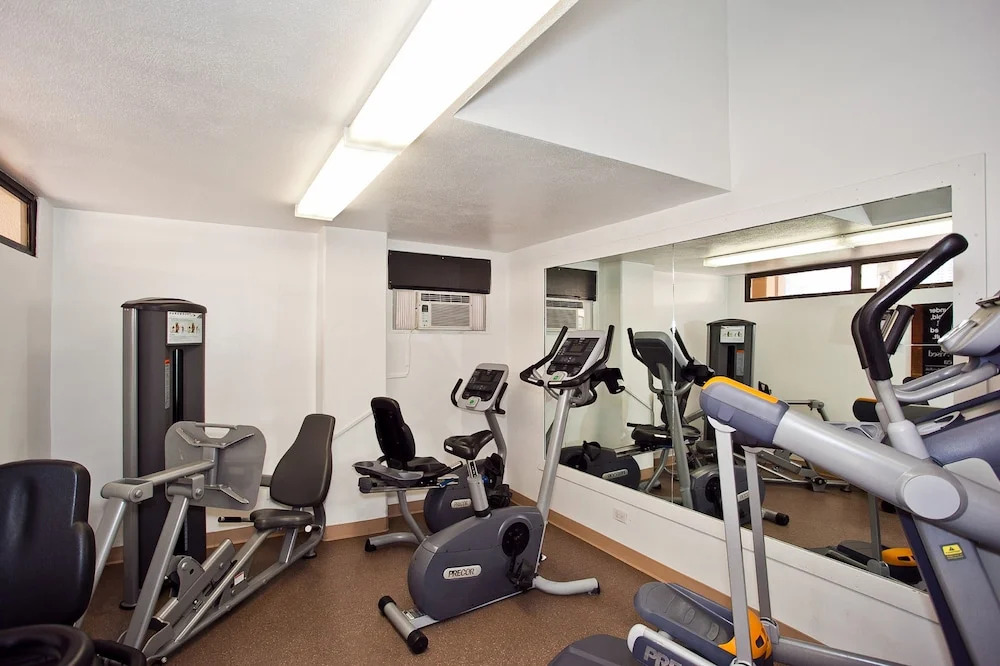 Two Bedroom Discovery Bay High Rise Condos with Lanai & Gorgeous Views