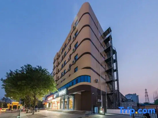 Homeinn · neo (Pingyuan Railway Station Road Pipa Bay Park)