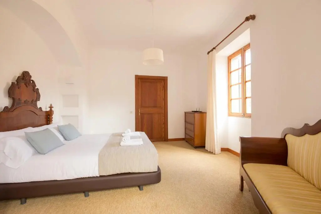 4 Cantons - La Goleta Villas