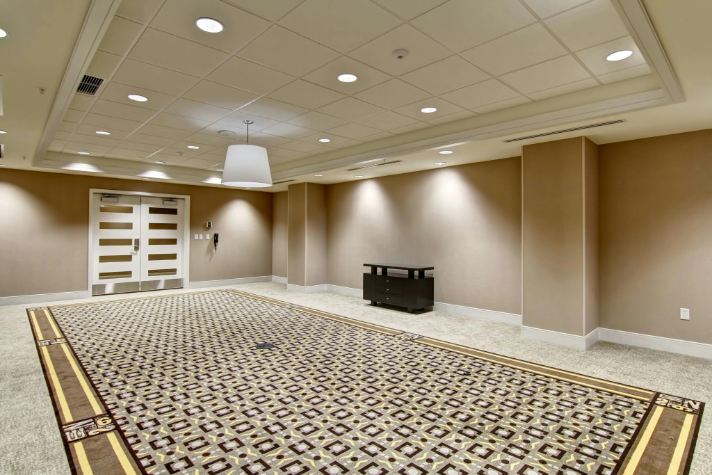 Hampton Inn and Suites Cincinnati - Downtown