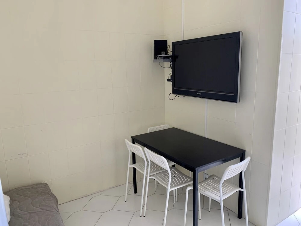 Lovely 2-bed Apartment in Lisbon Center