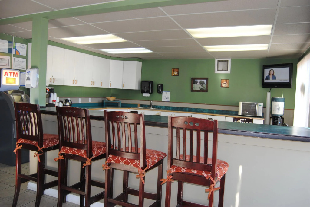 Canadian Motor Inn