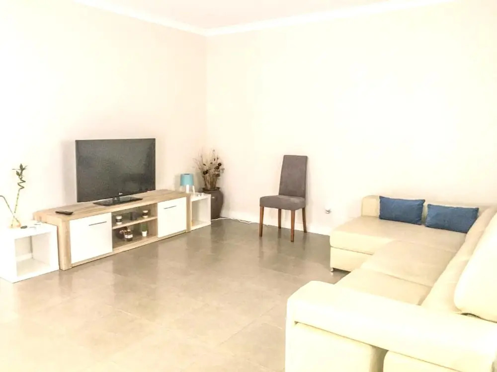 House with 4 Bedrooms in Atalaia, with Pool Access, Enclosed Garden And Wifi - 3 Km From the Beach