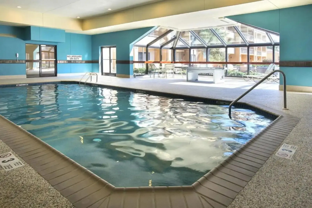 Courtyard by Marriott Mahwah