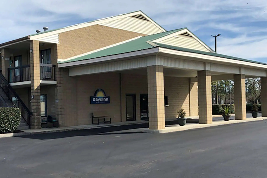 Days Inn by Wyndham Cape Carteret