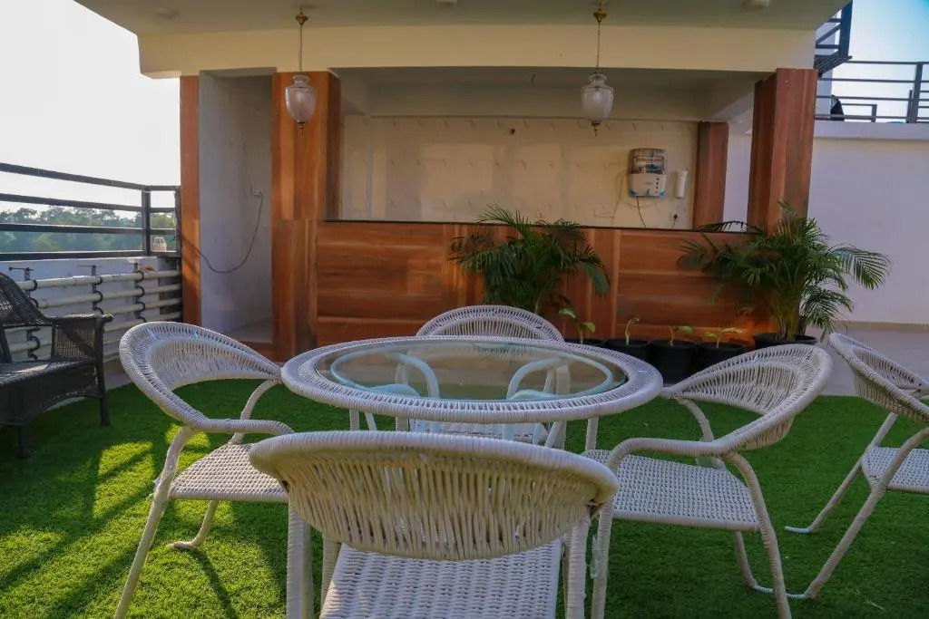 Four Leaf Hotel - Sapphire Blue, Varanasi