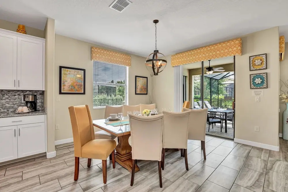 Vibrant and Lush Home, Spacious Pool Area With CDC Standards #6st440