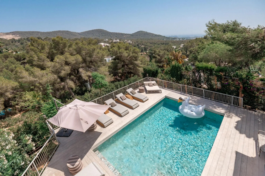 Can Furnet in Ibiza With 4 Bedrooms and 8 Bathrooms