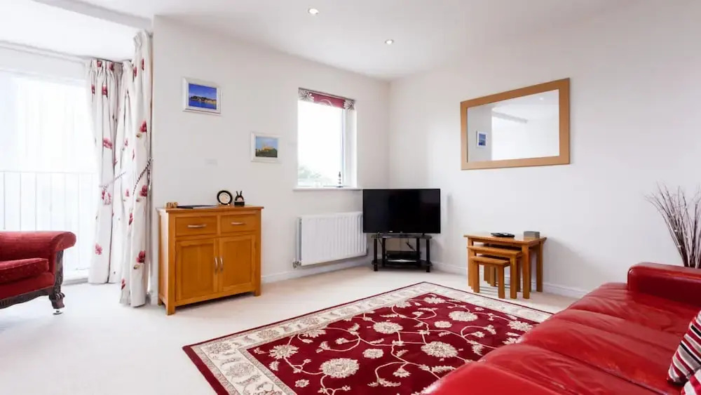 Driftwood in Poole With 3 Bedrooms and 3 Bathrooms