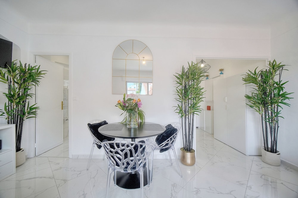 Studio Lumineux 200 m DES Plages A0b192