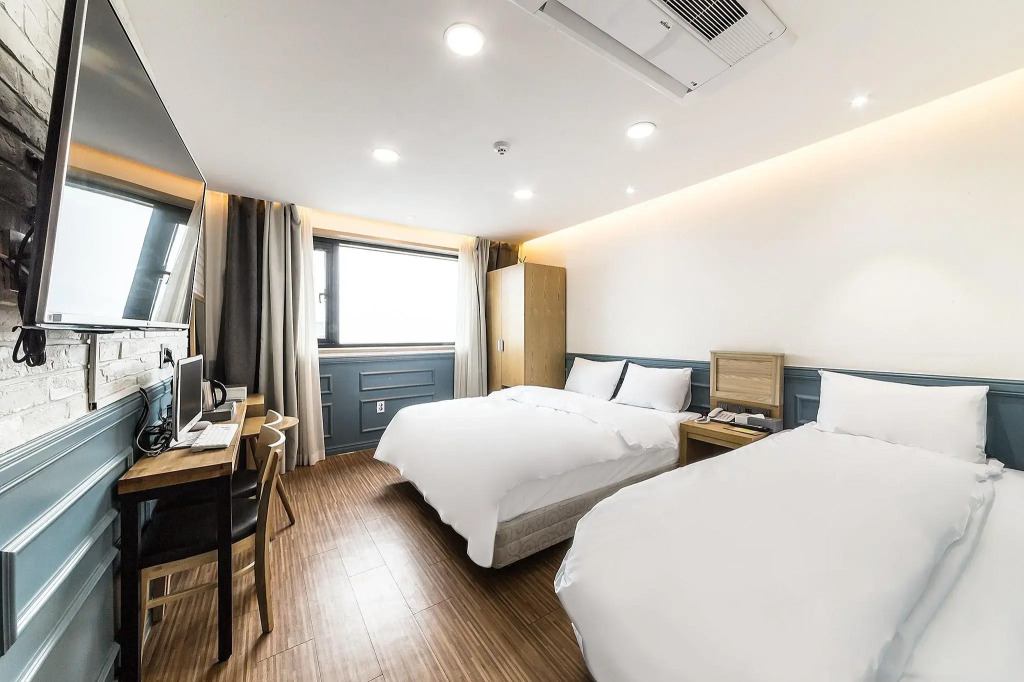 Diamond hotel wolmido