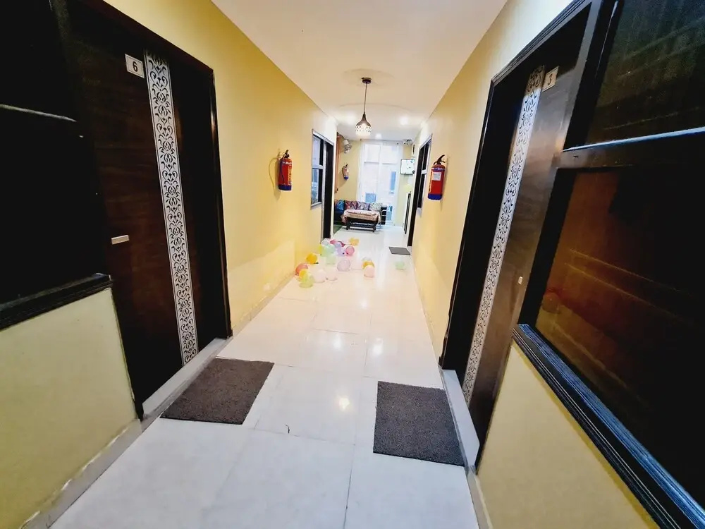 RCS Residency And Guest House