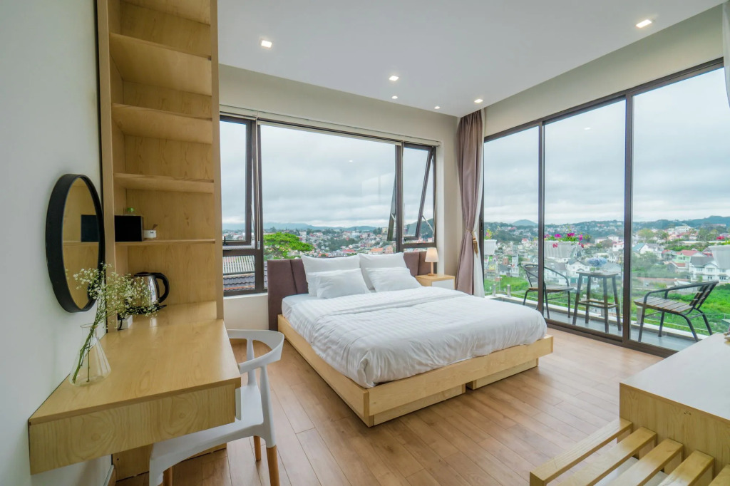 Dalat Home