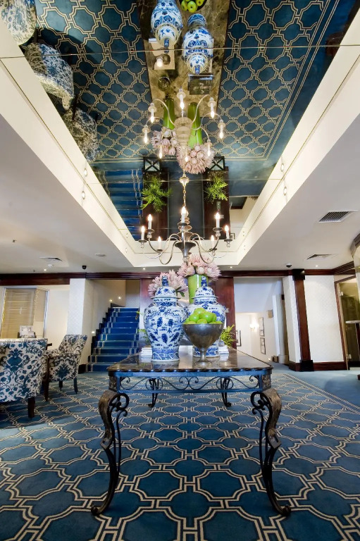 Twelve Apostles Hotel & Spa