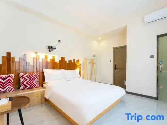 Yiyu Homestay (Zhangye Wetland Park)