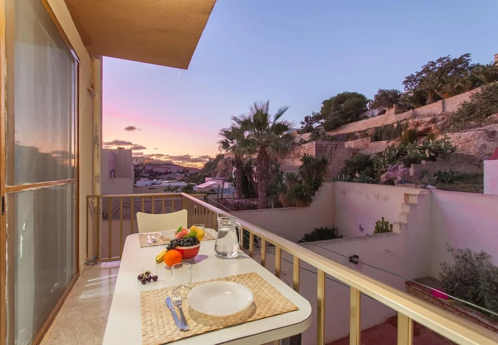 Pool & Sea Merill Apartments Mellieha