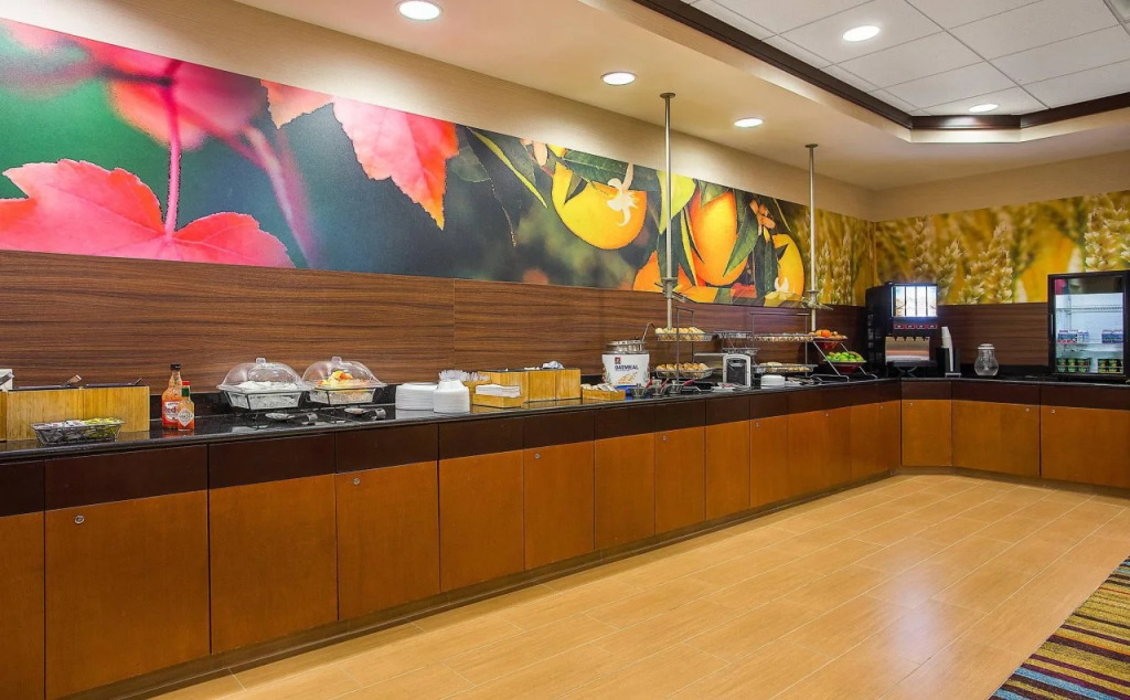 Fairfield Inn & Suites by Marriott Louisville East