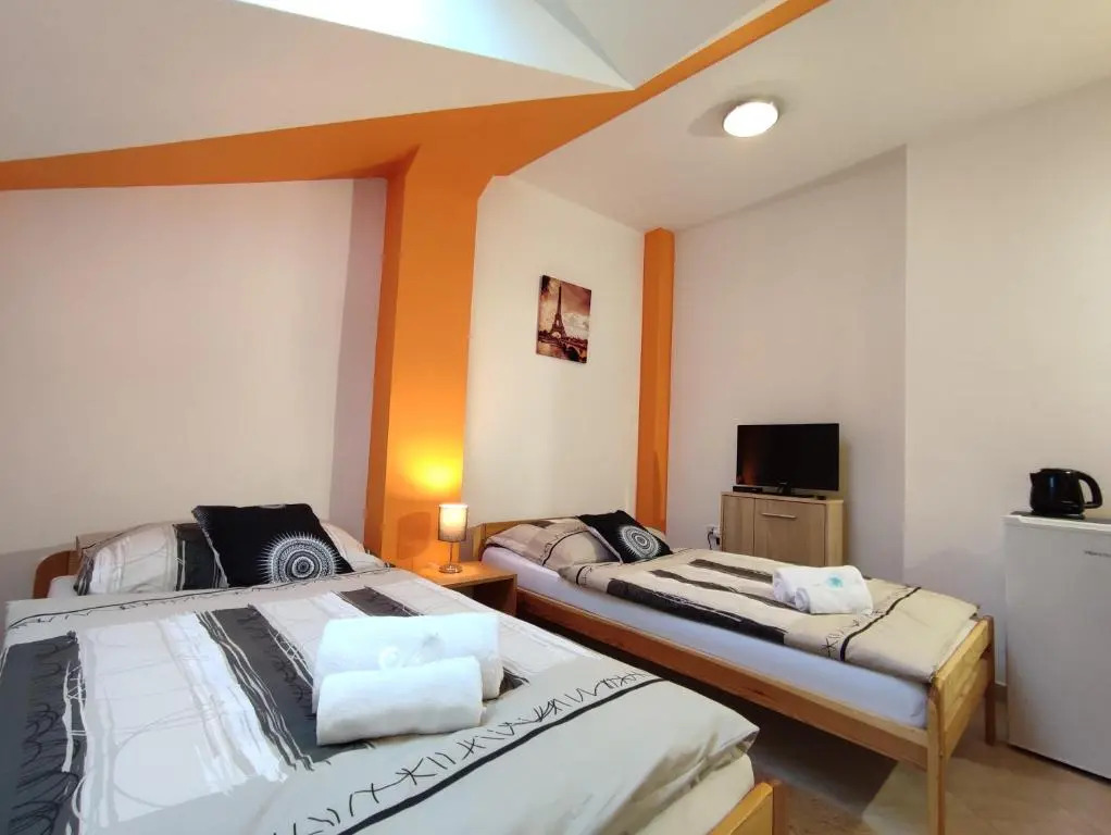Hotel 28