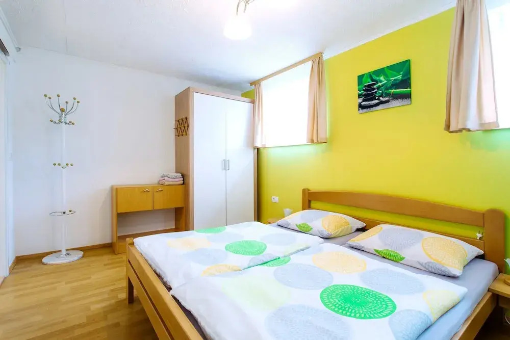 Apartments Green Paradise
