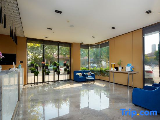 Ofis Meiji Hotel (Huzhou Xiaoxi Street Yishang Street)
