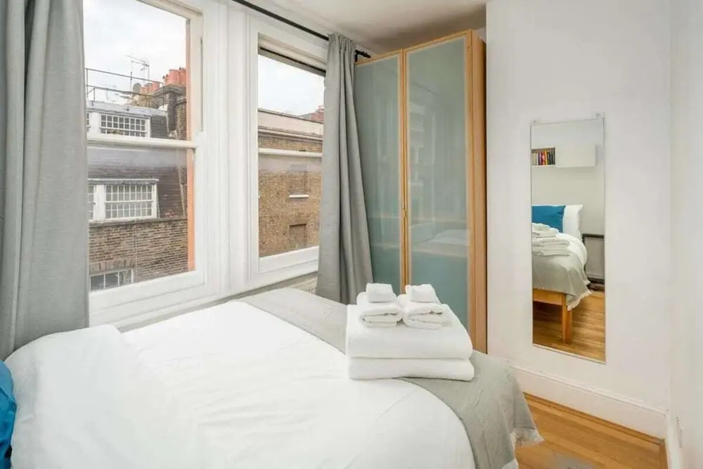 Modern 1 Bed apt Sleeps 4 in Covent Garden